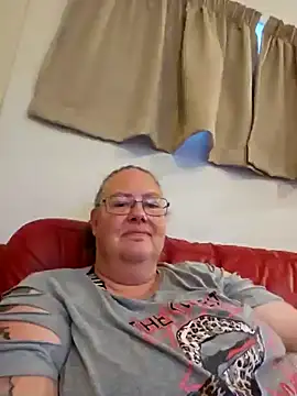 k1w1bbw online show from February 9, 2025, 6:22 am
