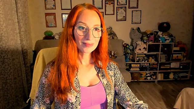 red rocco online show from October 5, 2025, 4:09 pm