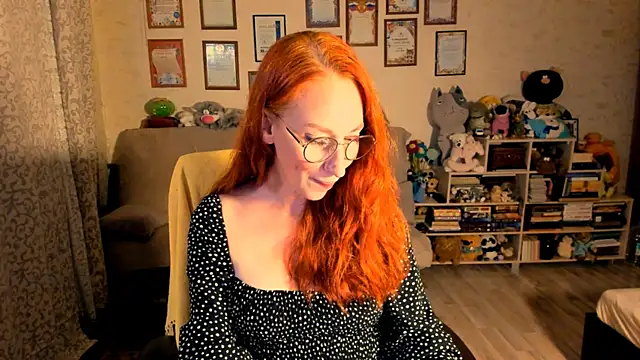 red rocco online show from October 4, 2025, 2:40 pm