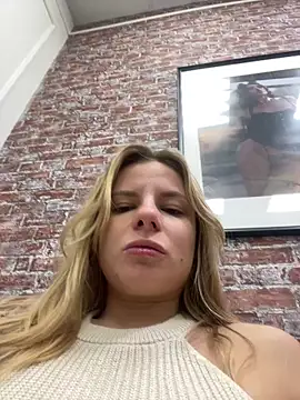 LanaSparks online show from September 30, 2025, 4:07 am