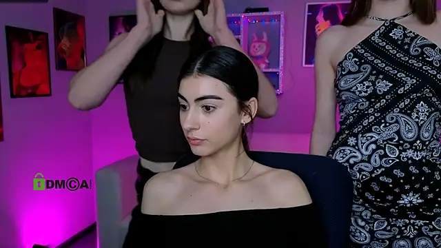 Snapshot of flora_ri chatting on November 13, 2025, 12:53 pm flora ri online show from November 13, 2025, 12:53 pm