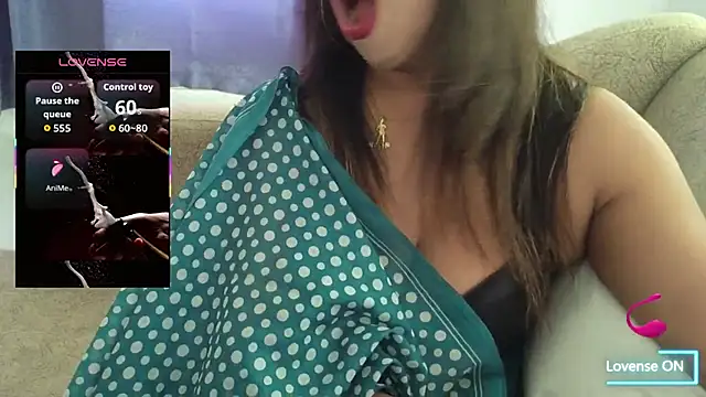 Bengali Cute Girl online show from October 16, 2025, 10:01 am