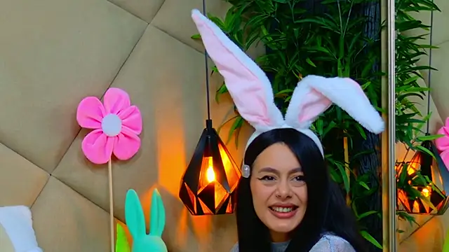 ChloeFrost online show from April 4, 2026, 5:25 am