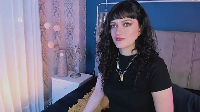 Snapshot of JeanneSabatier chatting on October 7, 2025, 7:48 pm JeanneSabatier online show from October 7, 2025, 7:48 pm