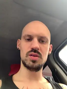 AssHunter4k online show from February 25, 2025, 12:38 pm