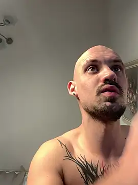 AssHunter4k online show from March 4, 2025, 1:38 pm