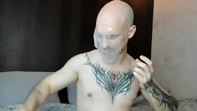 AssHunter4k online show from May 7, 2026, 7:34 am