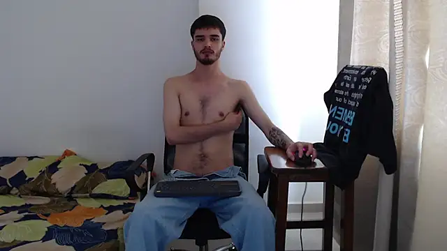 Snapshot of Aleex_Miller chatting on October 20, 2025, 8:09 pm Aleex Miller online show from October 20, 2025, 8:09 pm