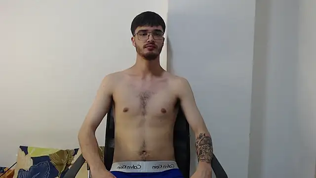 Snapshot of Aleex_Miller chatting on September 26, 2025, 7:26 am Aleex Miller online show from September 26, 2025, 7:26 am