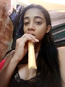 Zoe Sweett18 online show from February 24, 2025, 7:19 pm