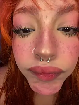 Snapshot of Foxyfire06 chatting on March 20, 2025, 4:29 am Foxyfire06 online show from March 20, 2025, 4:29 am