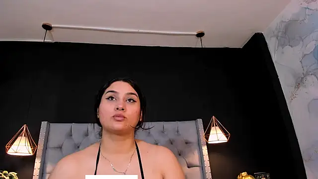 Snapshot of AlexaMora_ chatting on March 19, 2025, 11:06 am AlexaMora online show from March 19, 2025, 11:06 am