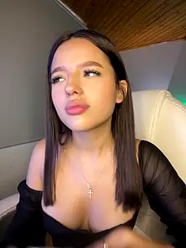 Sofia18 pinkk online show from November 13, 2025, 8:46 pm