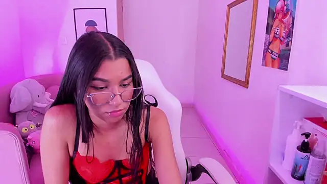 Dana Paula online show from March 9, 2025, 3:38 pm
