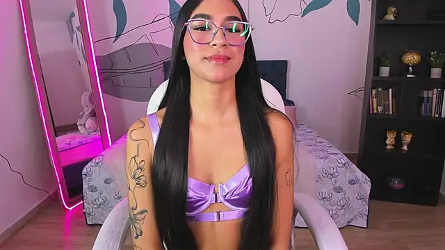 Dana Paula online show from October 4, 2025, 11:45 am