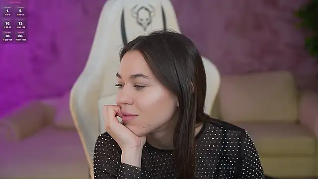 Roxi Twix online show from January 26, 2025, 9:51 am