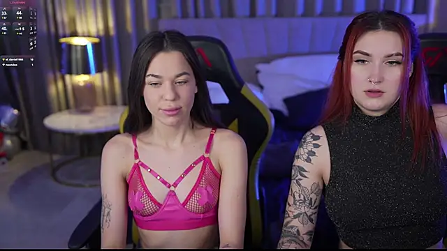 Roxi Twix online show from February 19, 2025, 3:38 pm