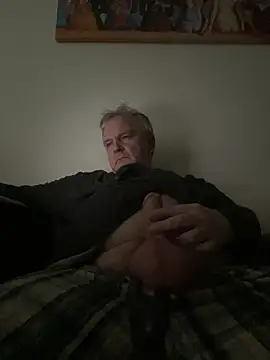 Paolo7619 online show from June 15, 2026, 4:12 am
