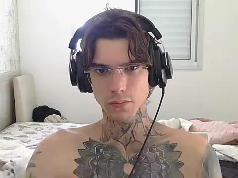 Snapshot of smokingink chatting on April 20, 2026, 7:04 pm smokingink online show from April 20, 2026, 7:04 pm