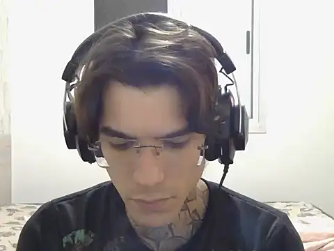 Snapshot of smokingink chatting on May 1, 2026, 11:10 pm smokingink online show from May 1, 2026, 11:10 pm