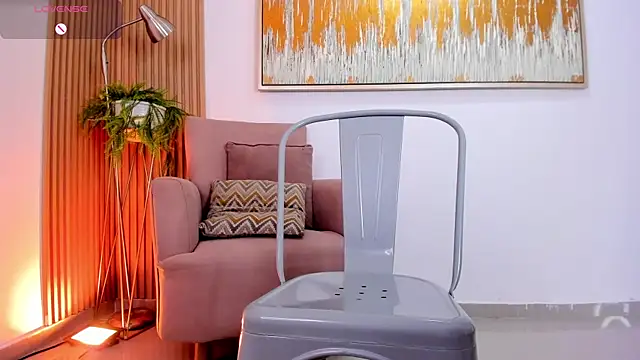 laurah hill online show from February 25, 2025, 10:42 pm