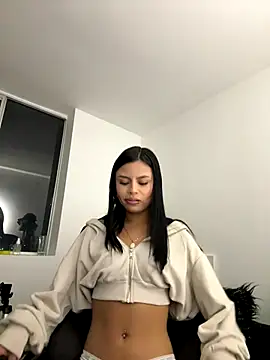 Snapshot of Michell_sr chatting on October 5, 2025, 1:29 am Michell sr online show from October 5, 2025, 1:29 am