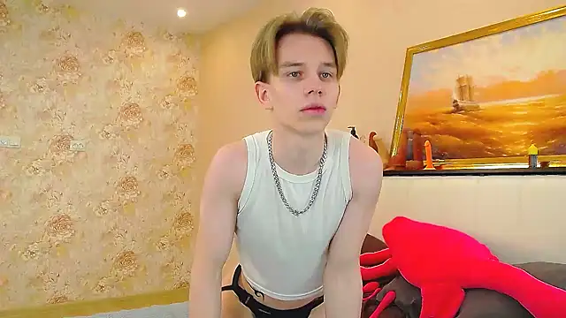 Snapshot of _Lonely_wolf_Love_ chatting on February 23, 2025, 9:00 am Lonely wolf Love online show from February 23, 2025, 9:00 am