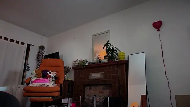 bunnierotten online show from June 25, 2026, 1:58 am