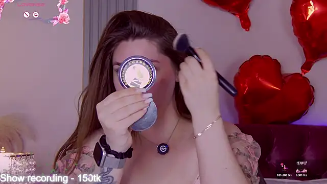 KiraBarlows online show from April 10, 2026, 8:05 pm