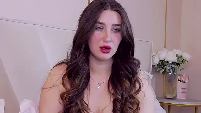 KiraBarlows online show from February 6, 2025, 10:53 pm