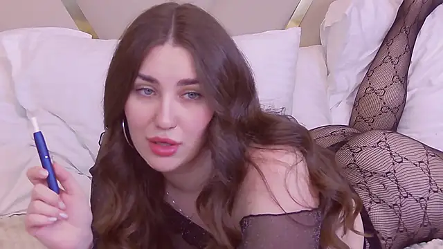 KiraBarlows online show from February 22, 2025, 1:44 am