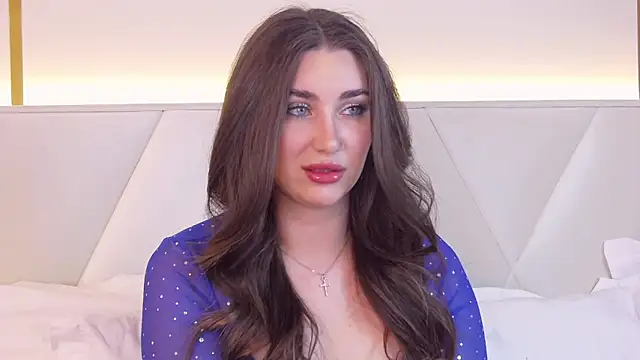 KiraBarlows online show from February 18, 2025, 6:37 pm