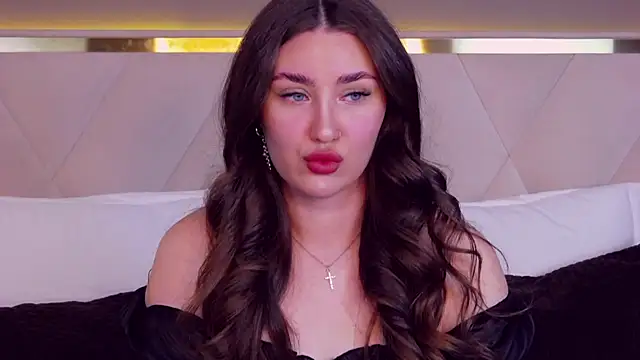 KiraBarlows online show from February 25, 2025, 7:27 pm