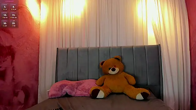 camilapersy online show from February 20, 2025, 12:57 pm