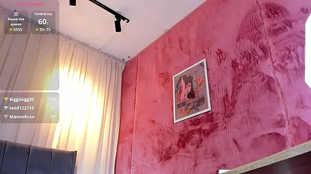 camilapersy online show from February 23, 2025, 7:49 pm