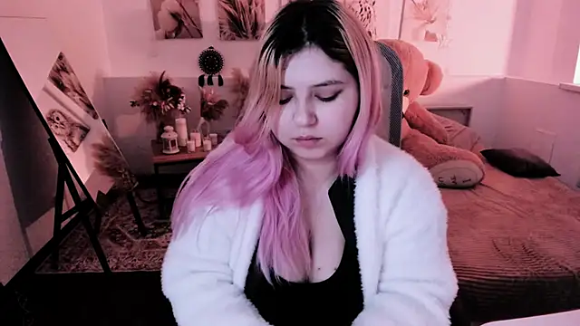 DiaAngell online show from March 12, 2026, 7:29 pm