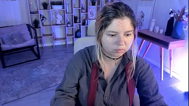 Snapshot of DiaAngell chatting on September 25, 2025, 8:26 pm DiaAngell online show from September 25, 2025, 8:26 pm