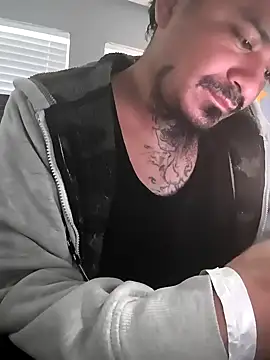 Burrrucecold00 online show from February 22, 2025, 9:48 pm