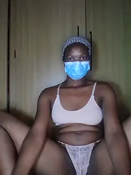 Snapshot of Freaky_Lips chatting on January 29, 2025, 2:30 am Freaky Lips online show from January 29, 2025, 2:30 am