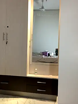 madell online show from November 12, 2025, 2:59 am