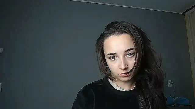 Eva Gloryy online show from September 22, 2025, 2:34 pm