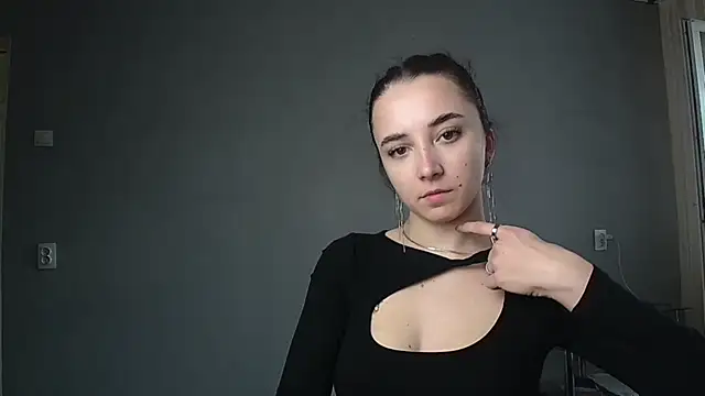 Snapshot of Eva_Gloryy chatting on March 21, 2025, 2:29 pm Eva Gloryy online show from March 21, 2025, 2:29 pm
