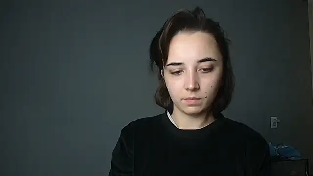 Eva Gloryy online show from October 25, 2025, 10:47 am