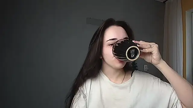 Snapshot of Eva_Gloryy chatting on January 31, 2025, 8:54 am Eva Gloryy online show from January 31, 2025, 8:54 am