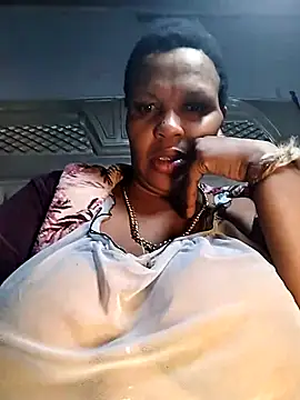 bubblendz1988 online show from September 15, 2025, 8:31 pm