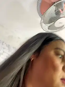 Lili  taylor online show from November 23, 2025, 4:55 am