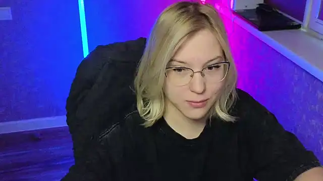HotBrandyX online show from February 27, 2025, 2:25 am