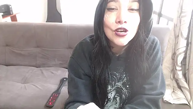 sharonnleon online show from February 6, 2025, 6:13 pm