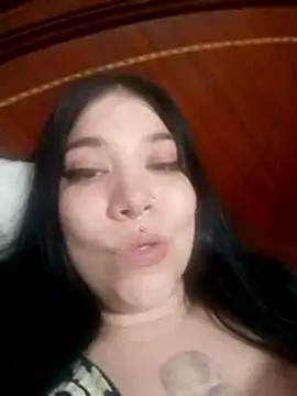 sharonnleon online show from June 11, 2026, 12:32 am