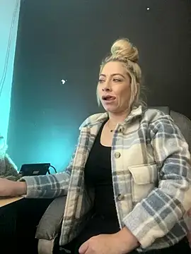 Snapshot of viktoria_davis_ chatting on January 16, 2026, 11:53 pm viktoria davis online show from January 16, 2026, 11:53 pm